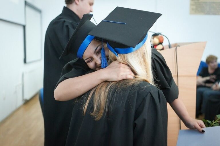Dream about Graduation (Spiritual Meanings & Interpretation)