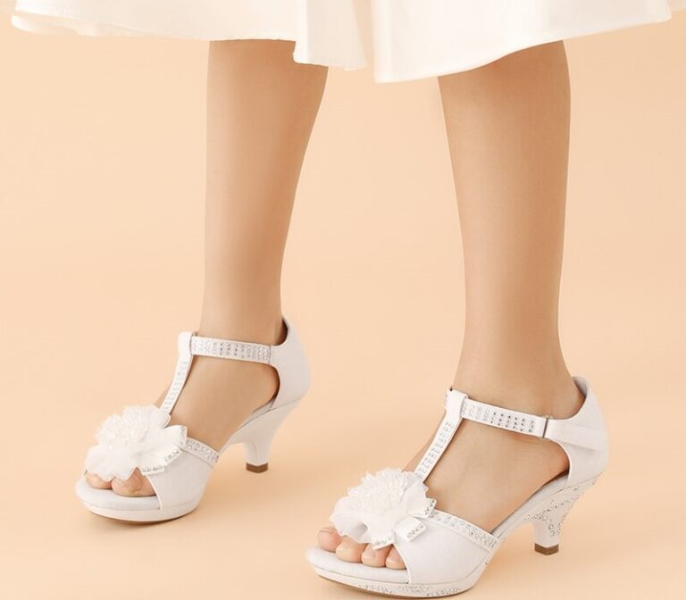 Dream about Sandal