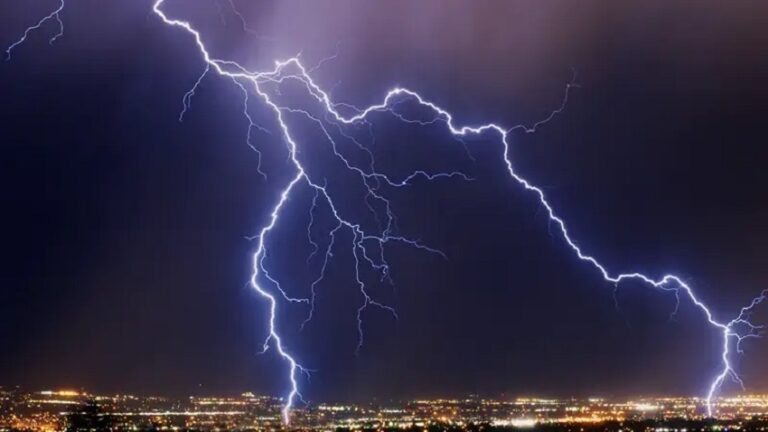 Dream of Lightning