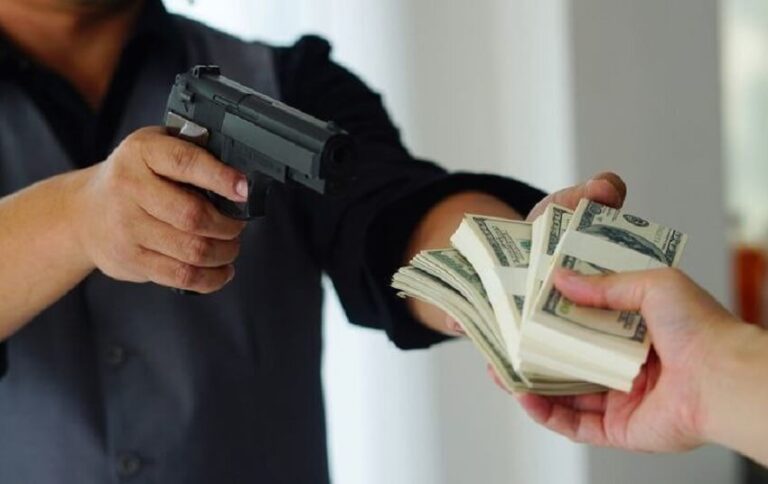 Dream of Robbery
