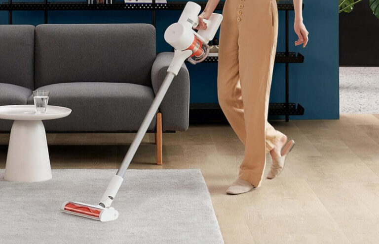 Dream of Sweeping (Spiritual Meanings & Interpretation)