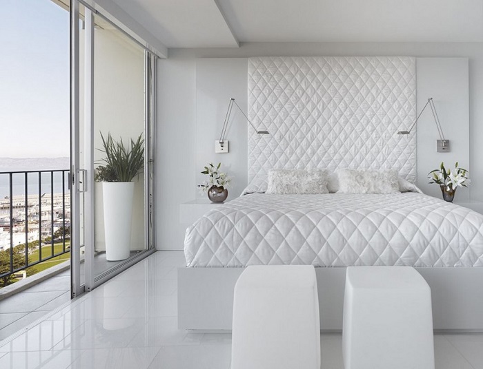 Dream of a white bed