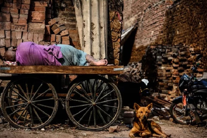 Dream of poverty in my house