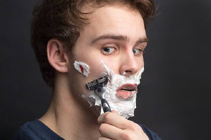 Dream of razors and blood