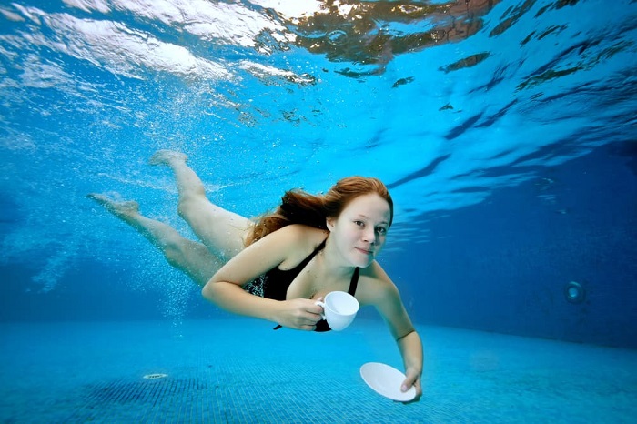 Dream of swimming in a pool