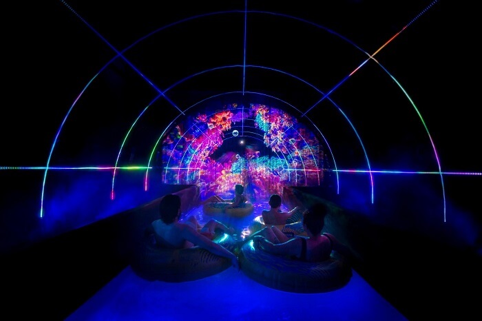 Dream of water tunnel