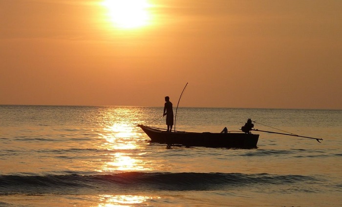 Dreaming of a moored boat