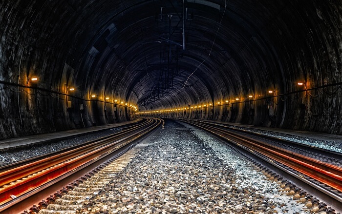 Dreaming of a tunnel of colors