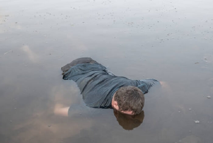 Dreaming of corpses floating in the water