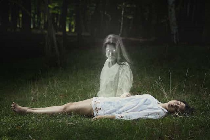 Dreams of spirits that scare you.
