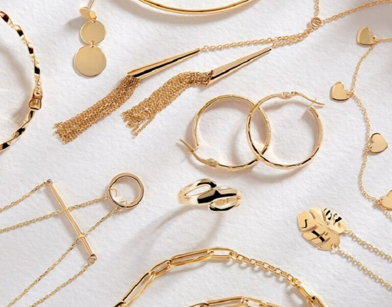 Mean to Dream of a Necklace