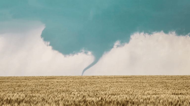 dream about tornado